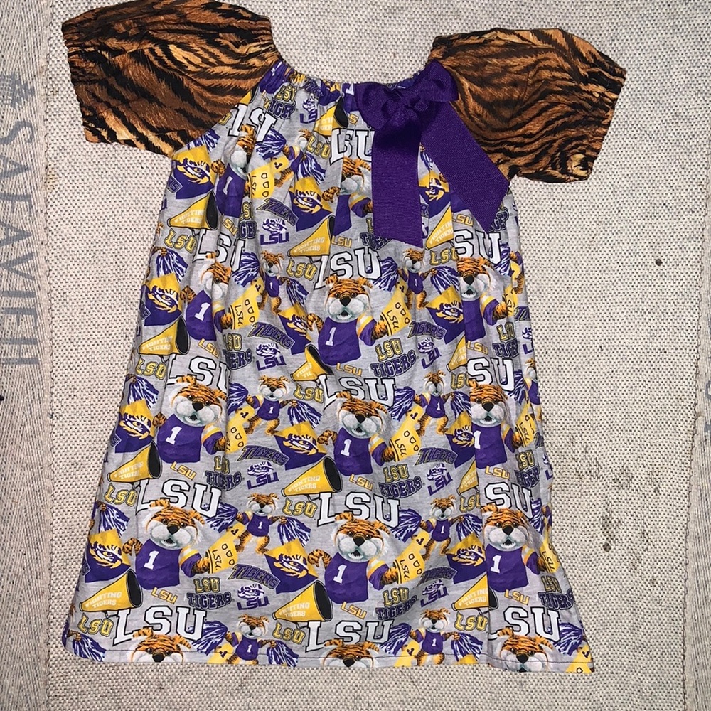 LSU BABY SMOCK💜💛